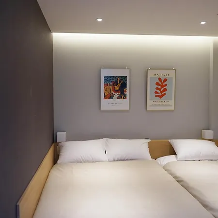 Artravel Myeongdong Hostel โซล ภายนอก รูปภาพ