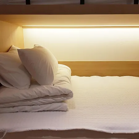 Artravel Myeongdong Hostel โซล ภายนอก รูปภาพ