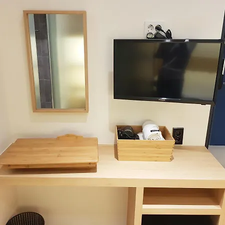 Artravel Myeongdong Hostel โซล ภายนอก รูปภาพ