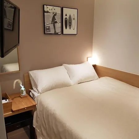 Artravel Myeongdong Hostel โซล ภายนอก รูปภาพ