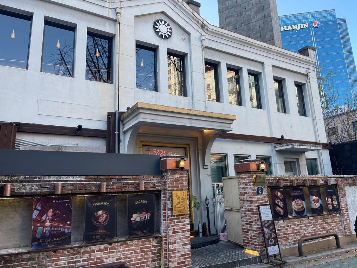 Artravel Myeongdong โซล